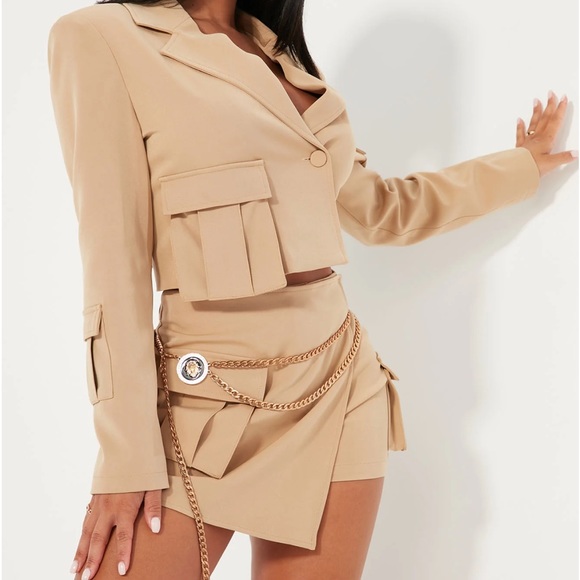 Size L | Brand new blazer, skirt worn once - Picture 1 of 4